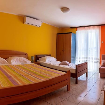 Apartments Mikulic روغوزنيكا المظهر الخارجي الصورة