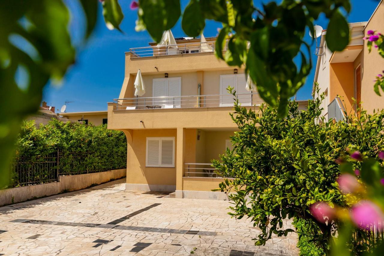 Apartments Mikulic روغوزنيكا المظهر الخارجي الصورة