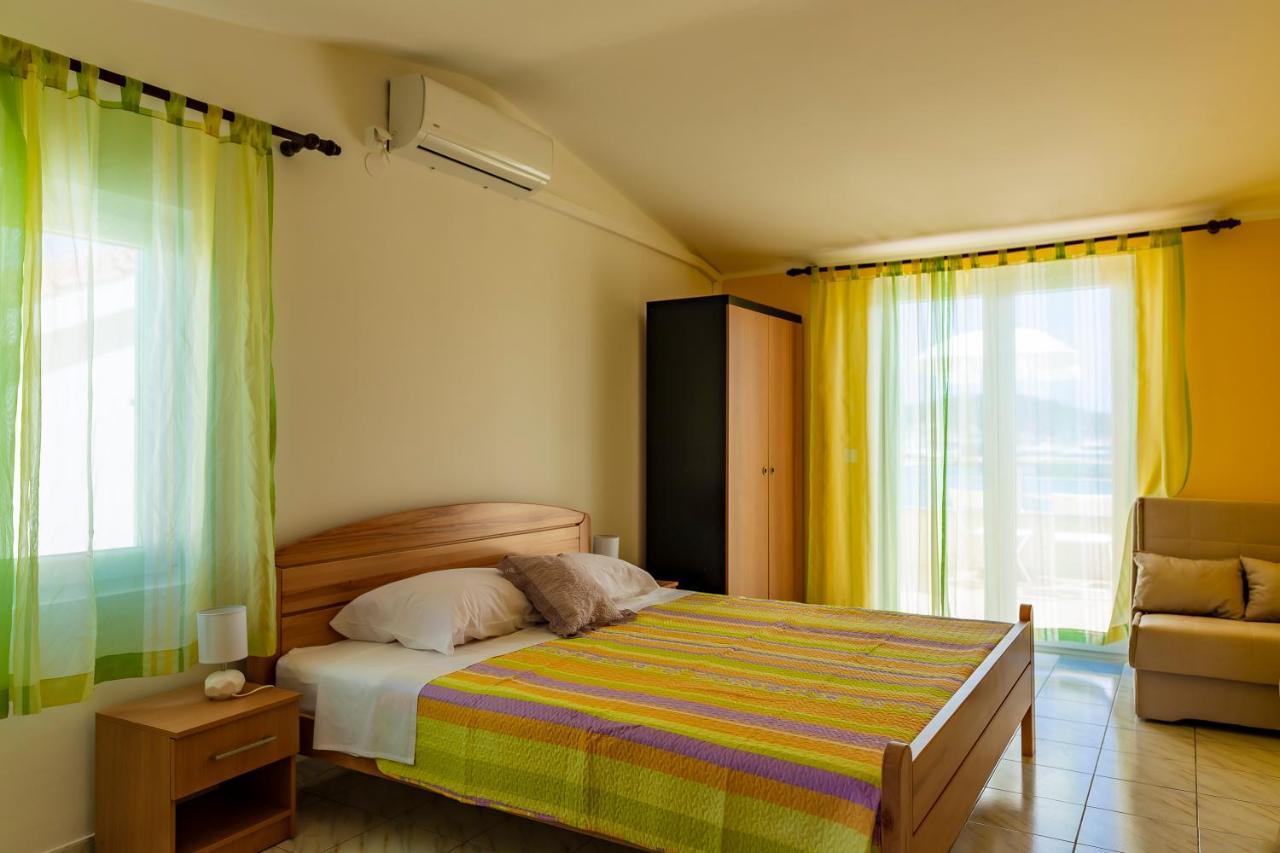 Apartments Mikulic روغوزنيكا المظهر الخارجي الصورة