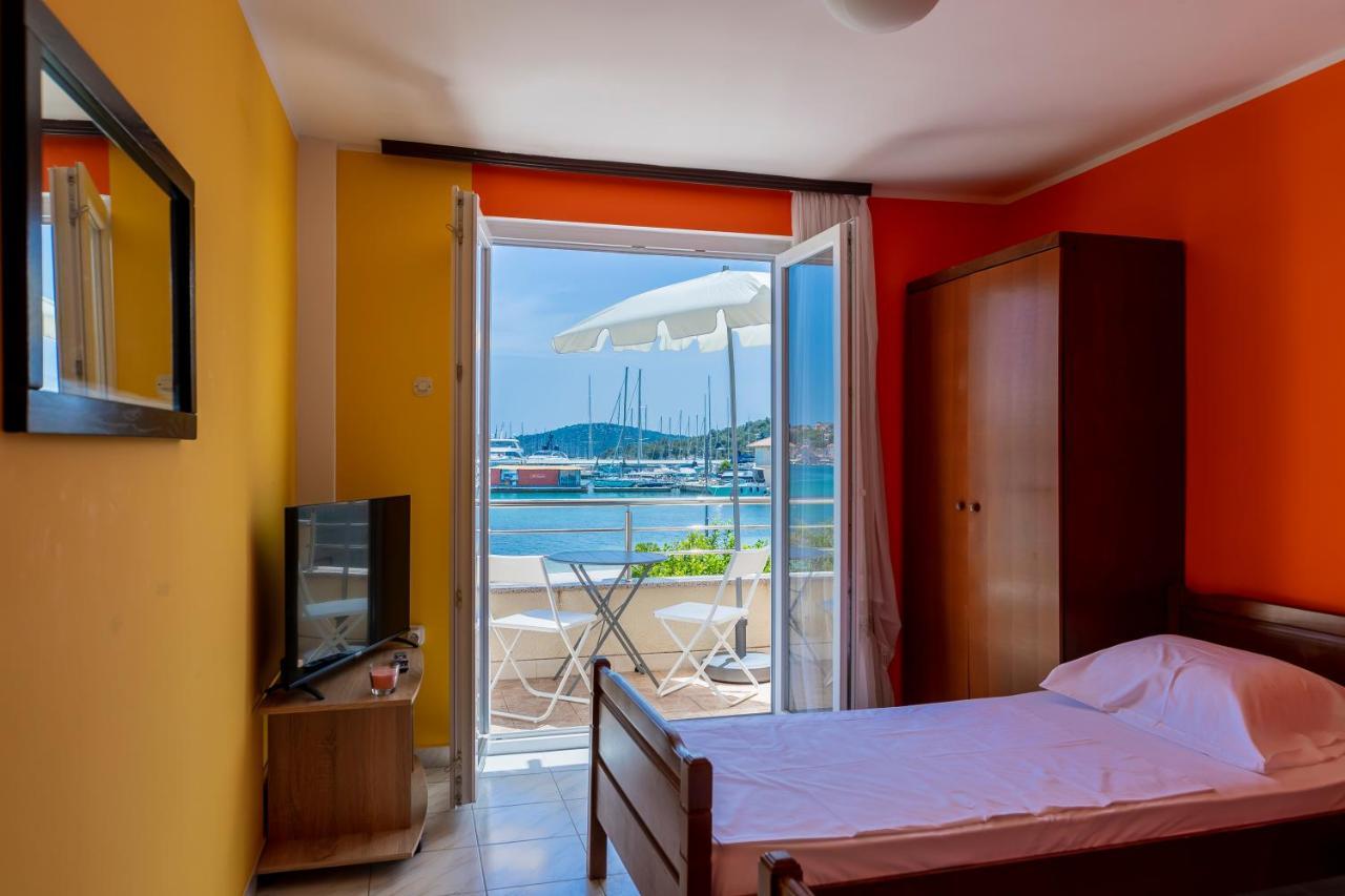 Apartments Mikulic روغوزنيكا المظهر الخارجي الصورة