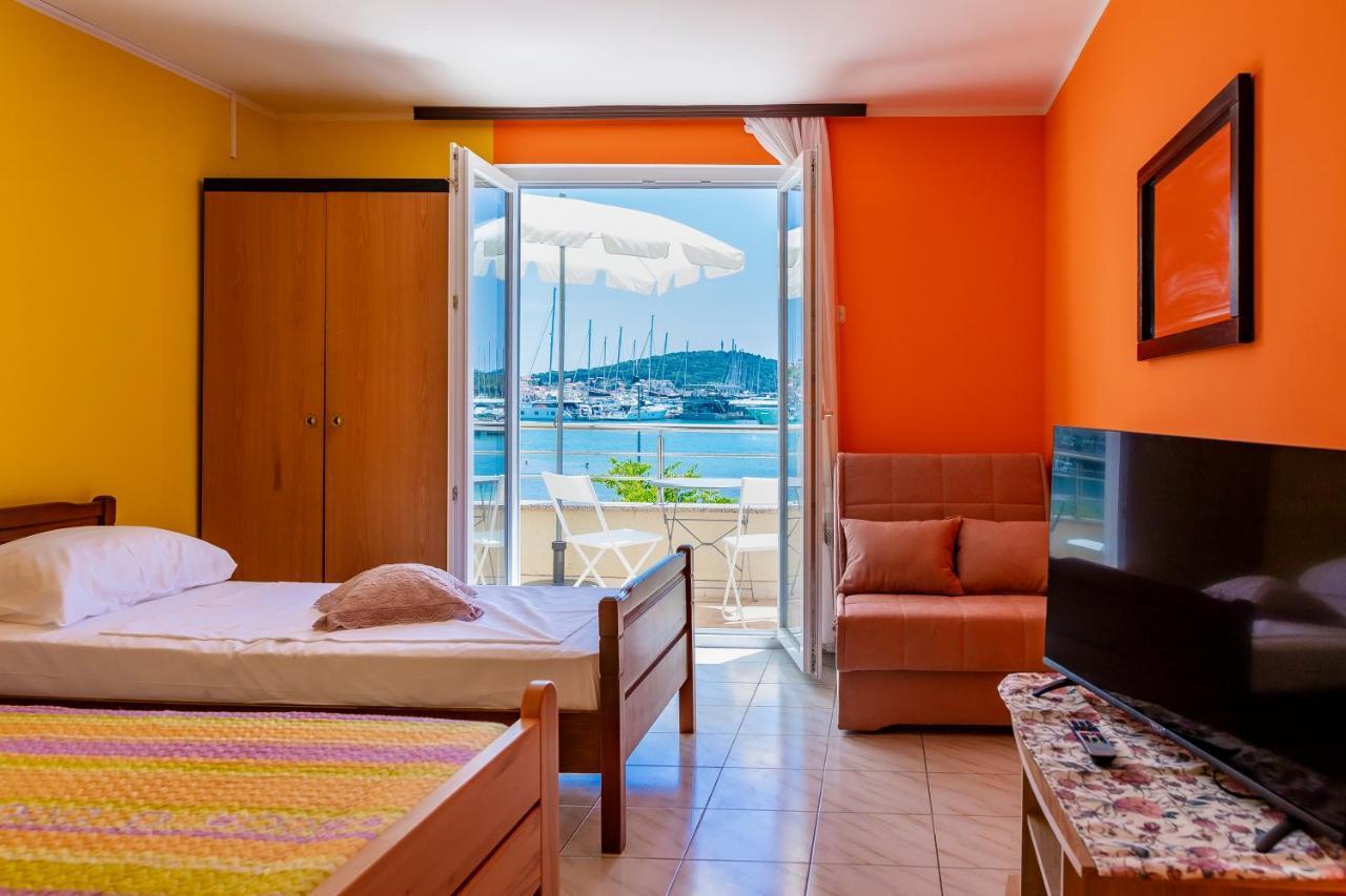 Apartments Mikulic روغوزنيكا المظهر الخارجي الصورة