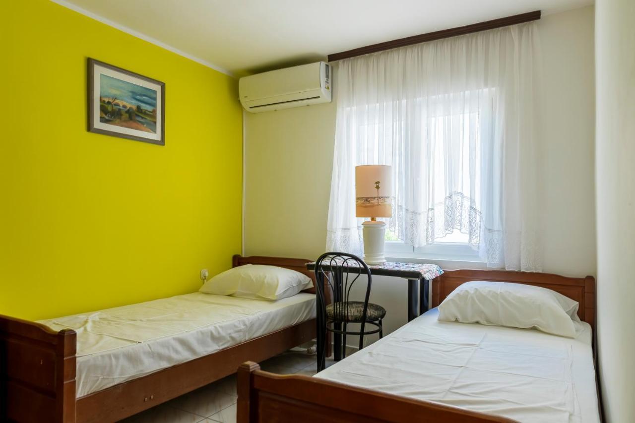 Apartments Mikulic روغوزنيكا المظهر الخارجي الصورة