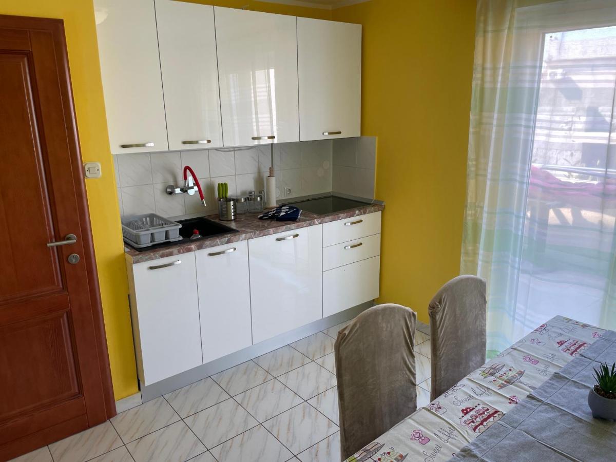 Apartments Mikulic روغوزنيكا المظهر الخارجي الصورة